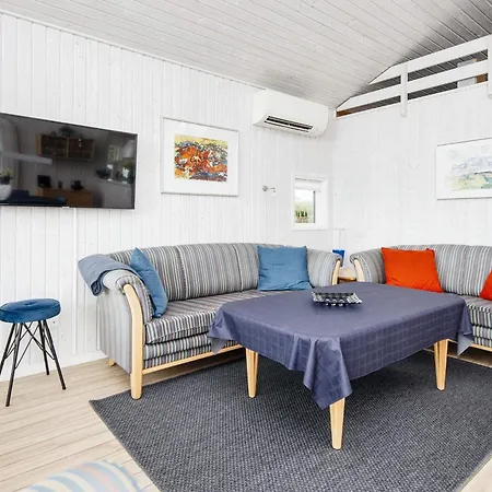 6 Person Holiday In B Rkop
